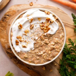 carrot cake overnight oats featured image