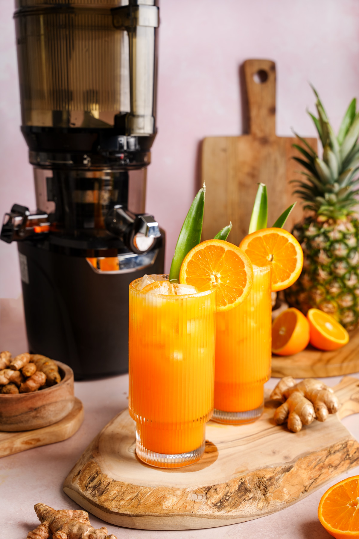 the turmeric ginger juice with the kuving's auto10plus juicer