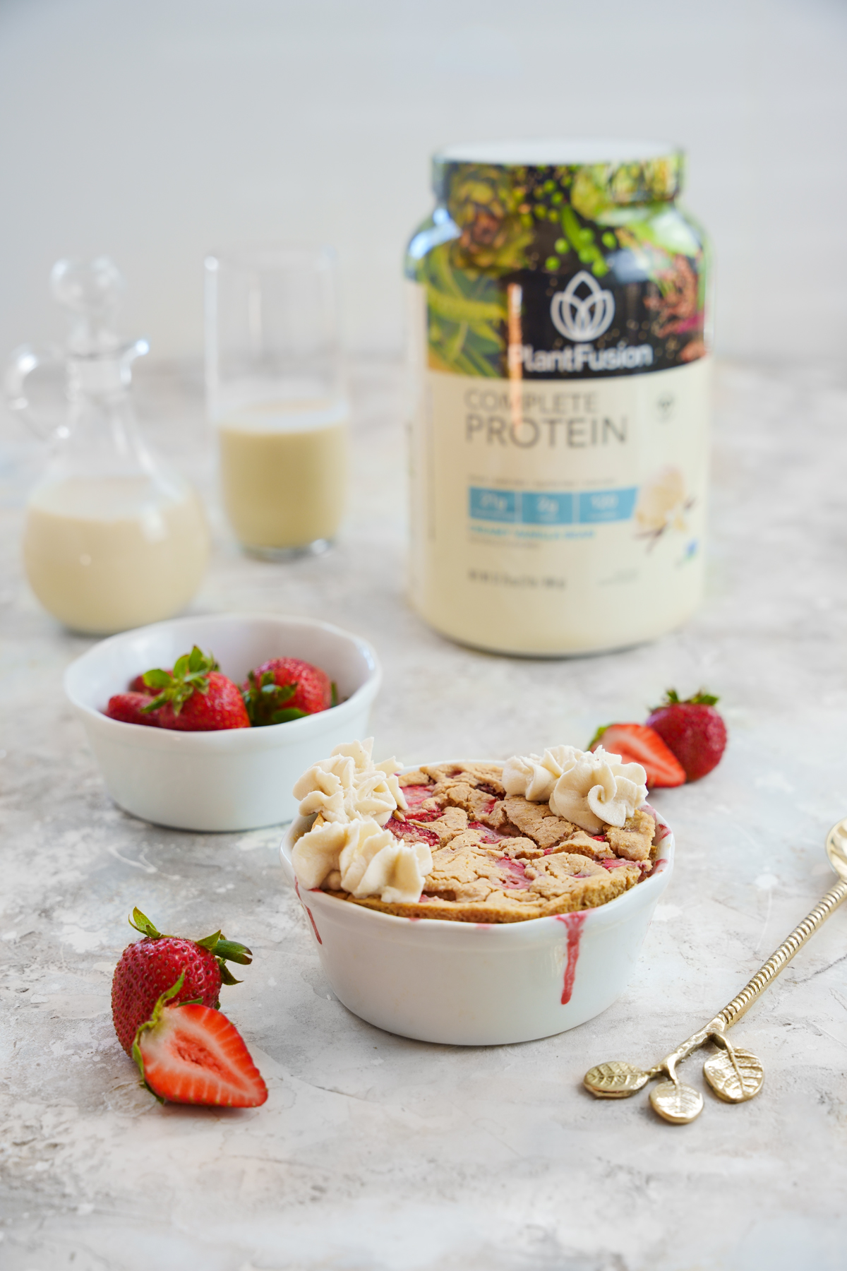 high protein strawberry oatmeal with plantfusion complete protein