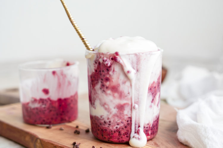 red velvet overnight oats with spoon