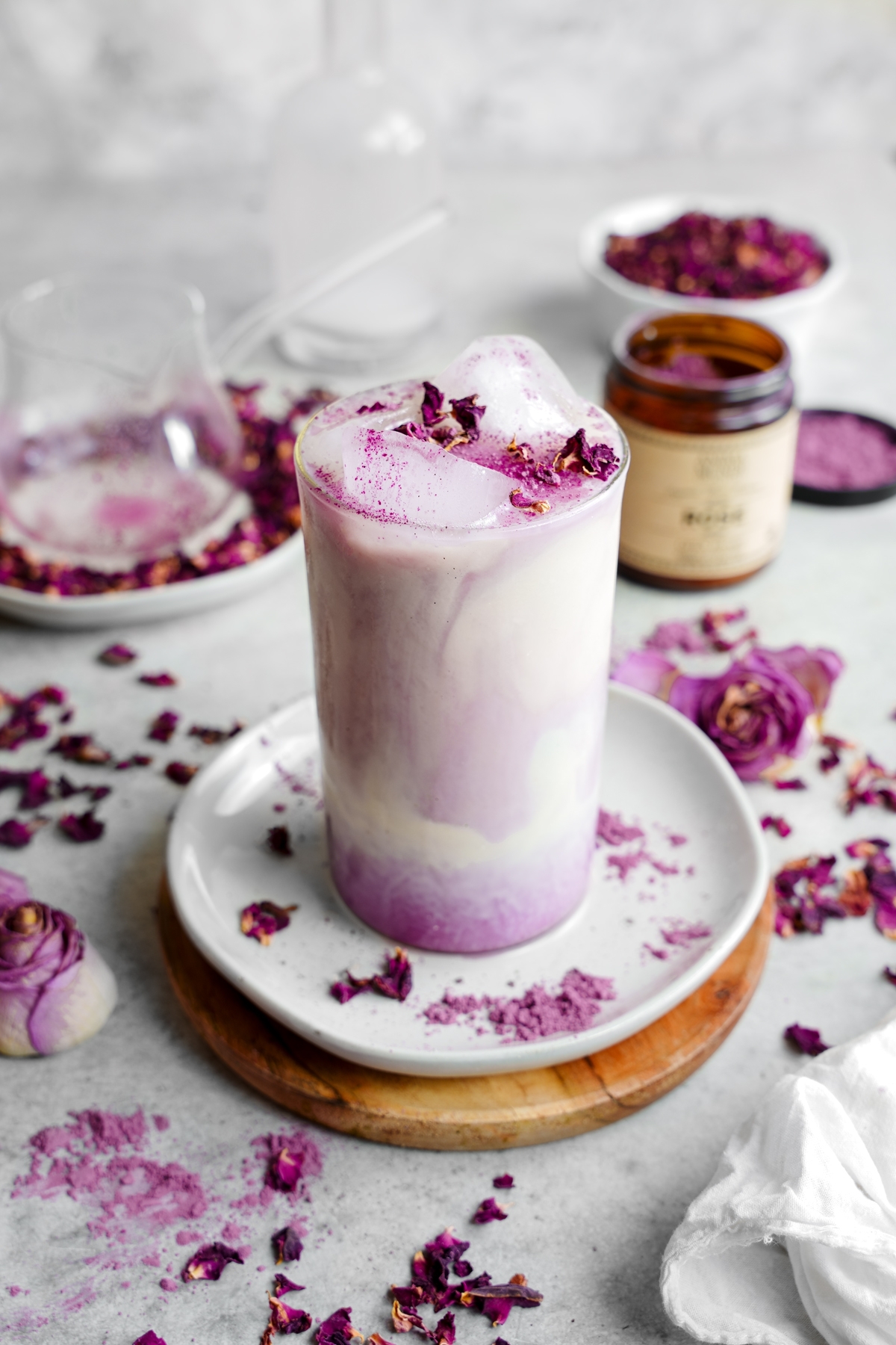 the rose latte with extra rose powder and petals on top