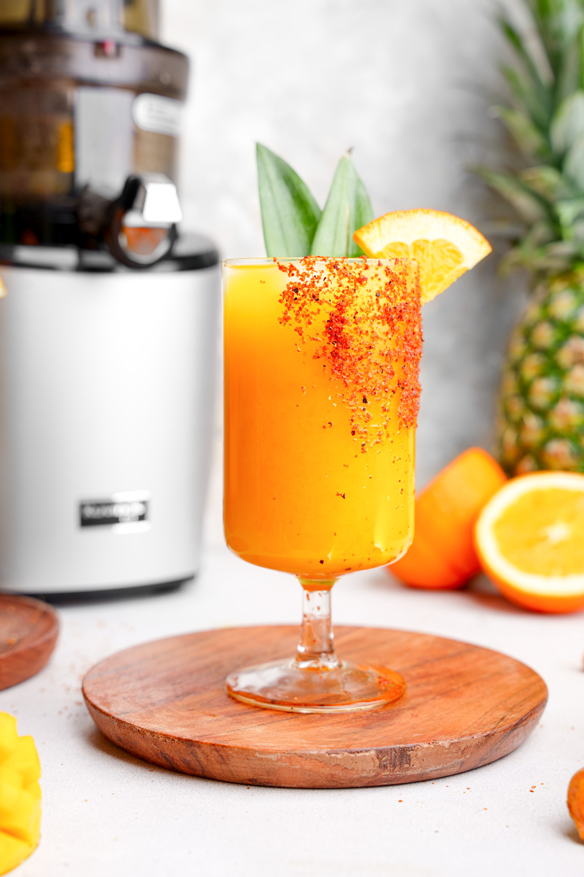 the golden mango juice with the kuvings cold pressed juicer 