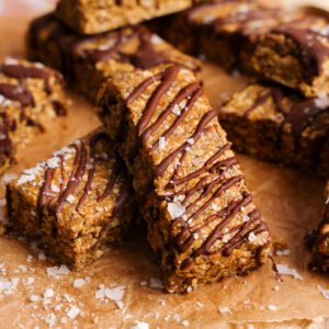 vegan protein bars featured image
