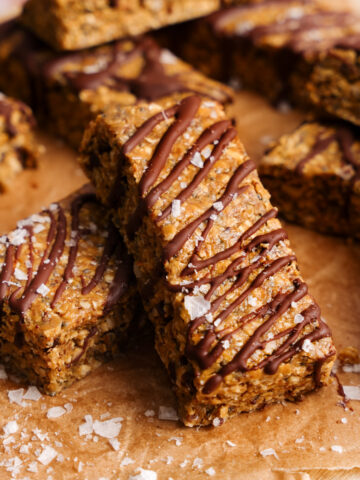 vegan protein bars featured image