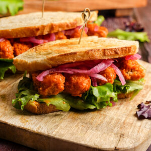 buffalo tempeh sandwich featured image